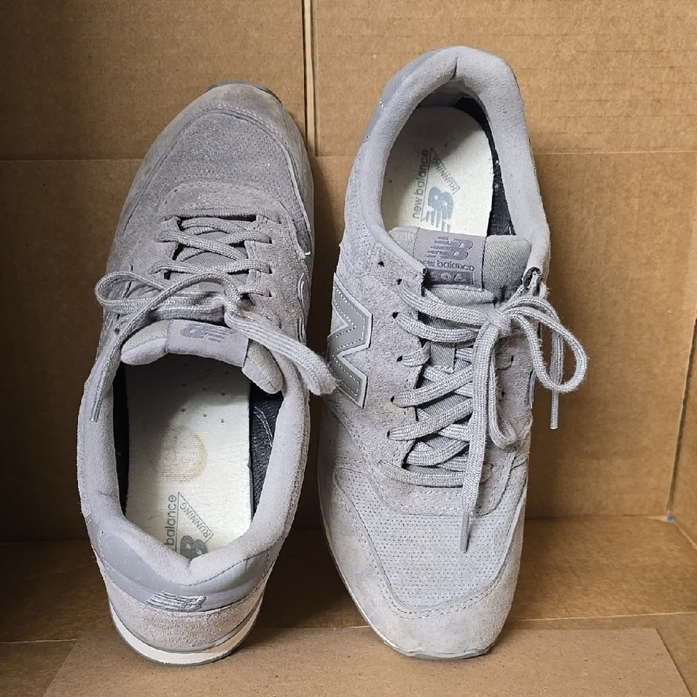 New Balance Men's Gray Sneakers
